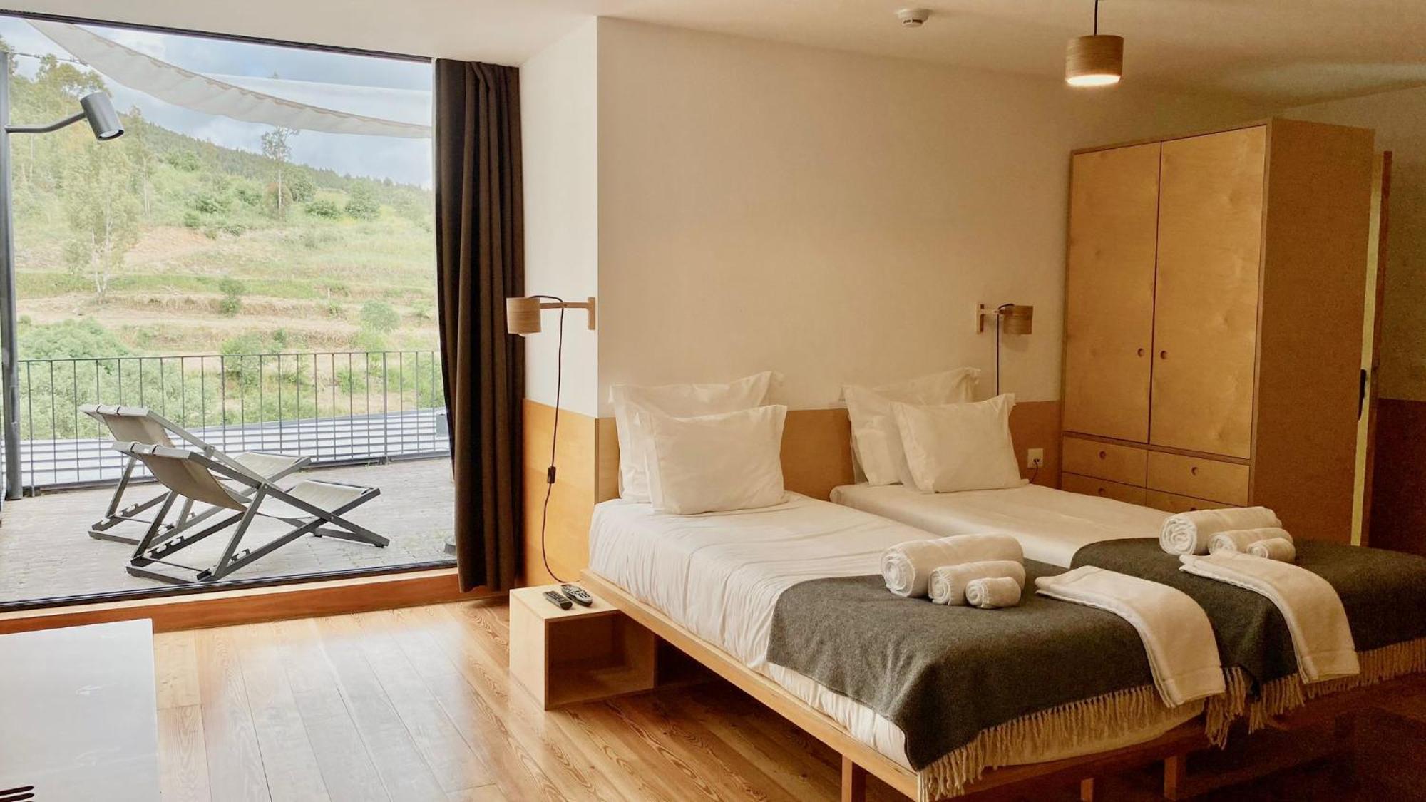 Colmeal Countryside Hotel 菲盖拉迪卡斯特卢罗德里古 外观 照片