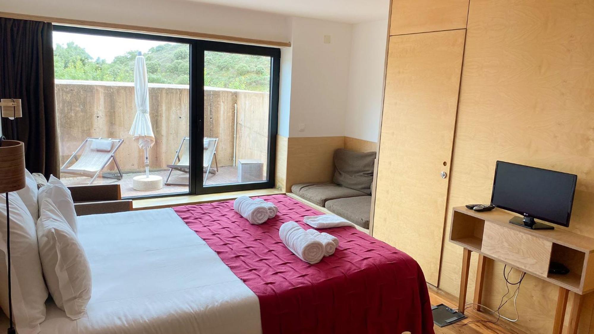 Colmeal Countryside Hotel 菲盖拉迪卡斯特卢罗德里古 外观 照片